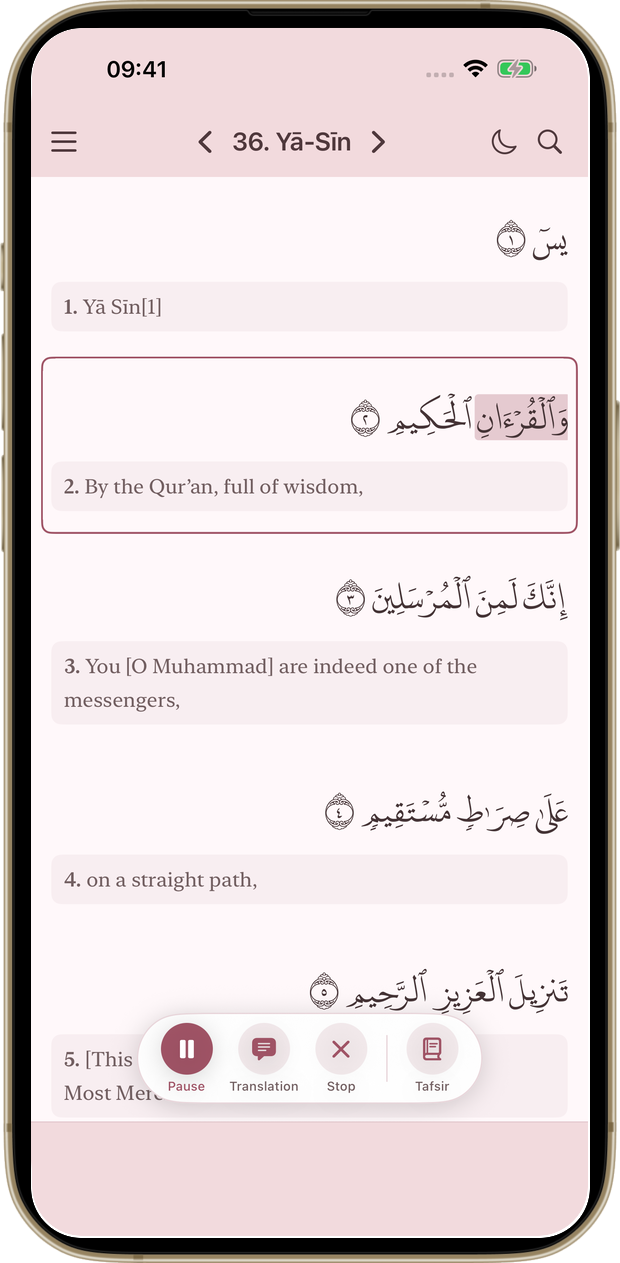 Kevser showing Arabic recitation with word-by-word highlighting.
